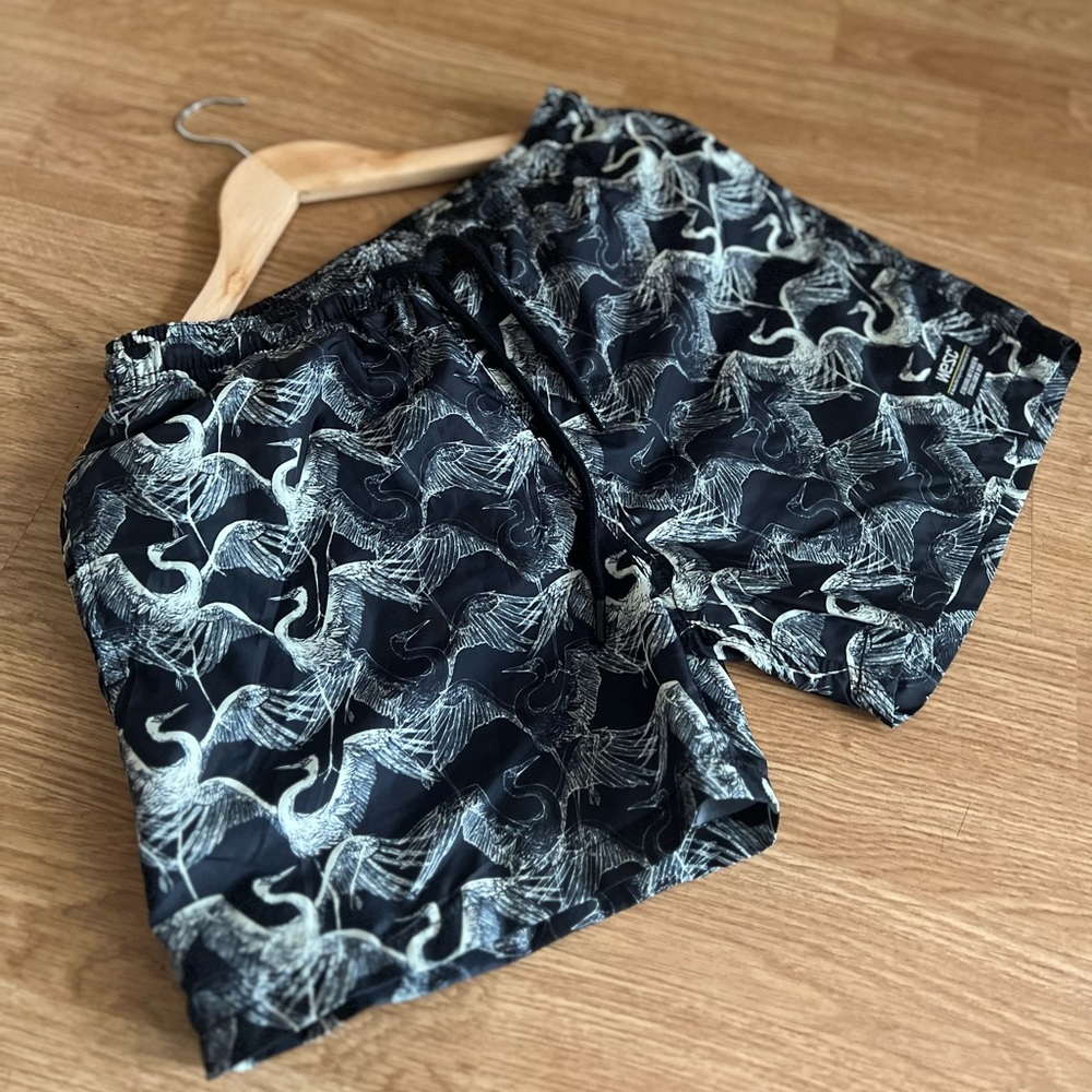 WESC SHORTS  (s)